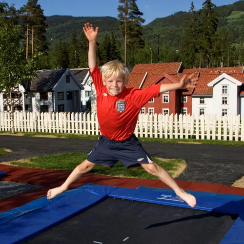 Trampoline i Lilleputthammer