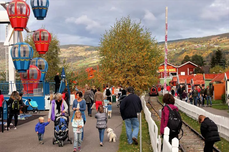 Høståpen familiepark