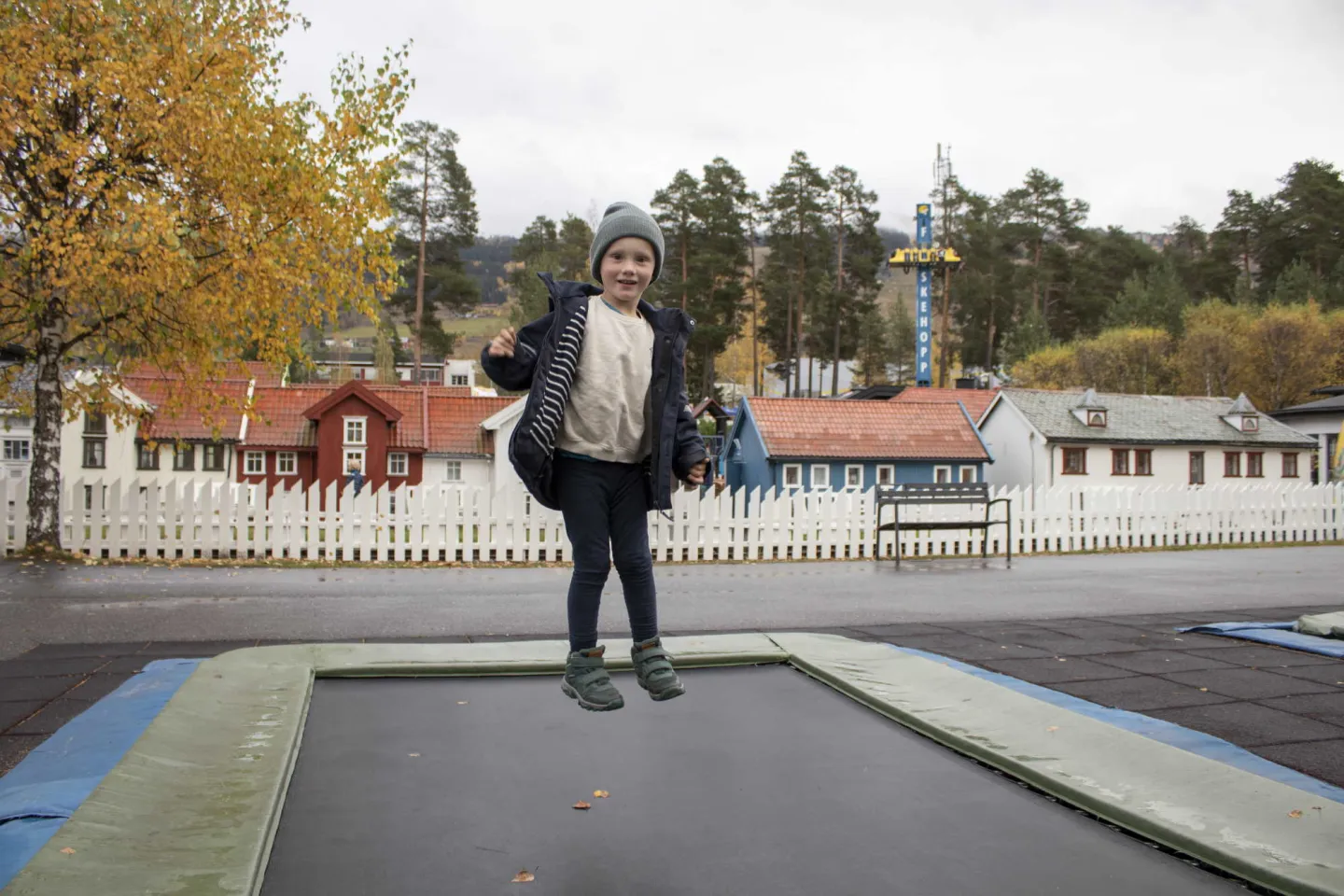 Trampoline