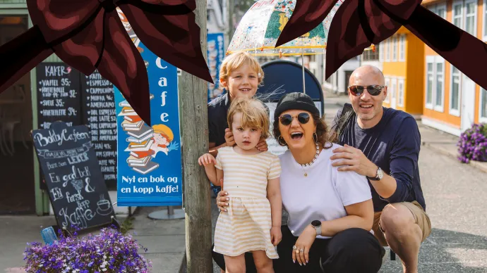 Bilde av familie i Lilleputthammer